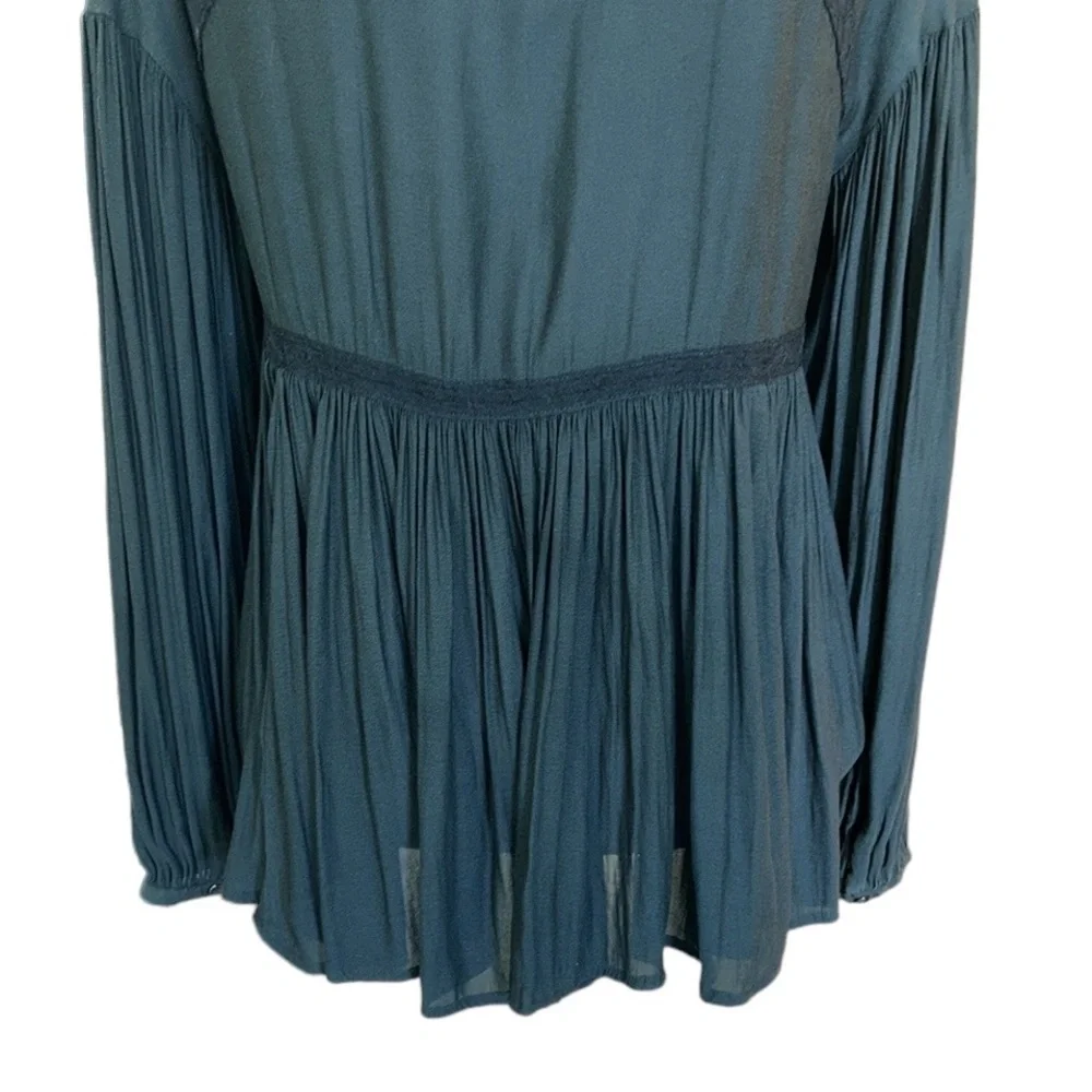 LN Free People Don’t Let It Go Teal Green Pleated Lace Up Crinkle Peasant Top XS